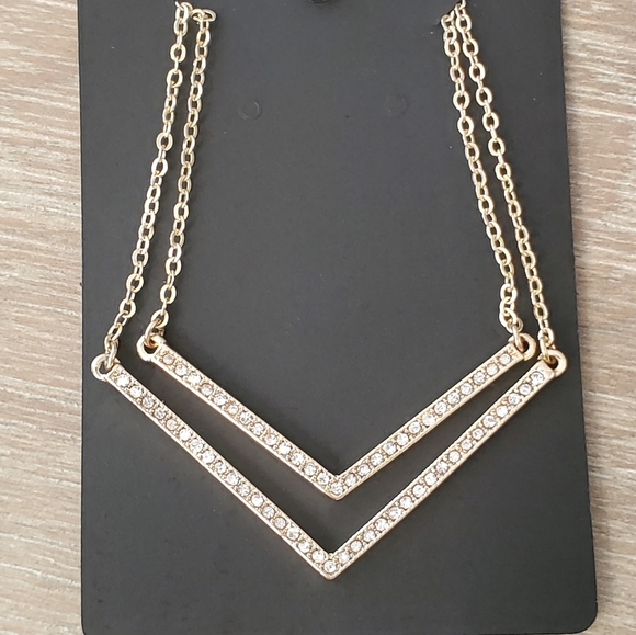 Double Strand V necklace - Picture 1 of 2